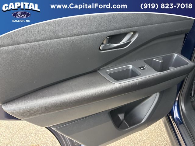 Used 2025 Blue Nissan SV image 17