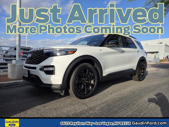 2023 Ford Explorer ST-LINE RWD's photo