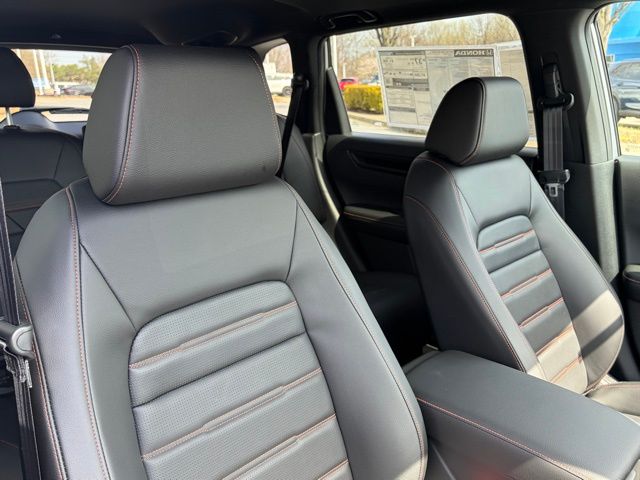 new 2026 Honda CR-V Hybrid car, priced at $41,675