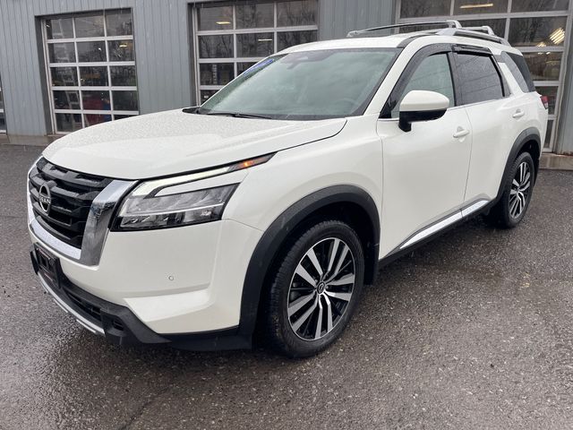 2023 Nissan Pathfinder Platinum - Pearl White Tricoat exterior view 3