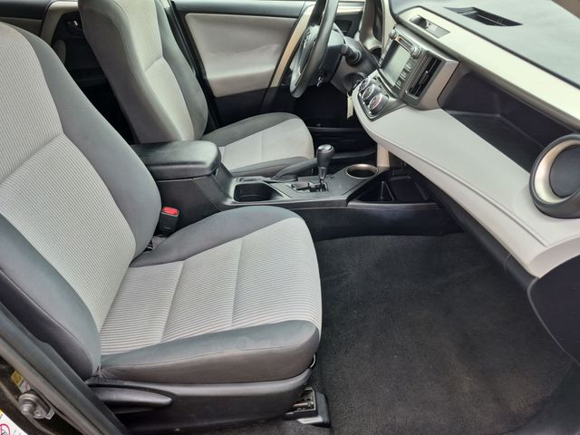 2014 Toyota RAV4 - Image 30
