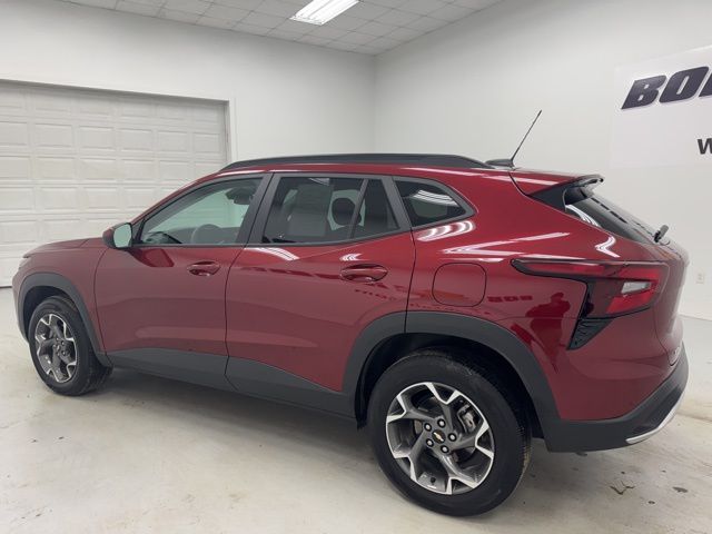 used 2024 Chevrolet Trax car, priced at $20,278