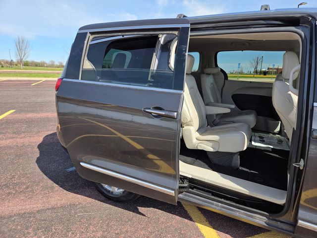 2018 Chrysler Pacifica Touring L