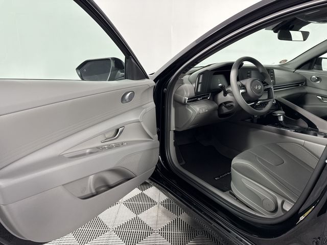 New 2025 Hyundai Elantra Hybrid For Sale in Indianapolis, IN