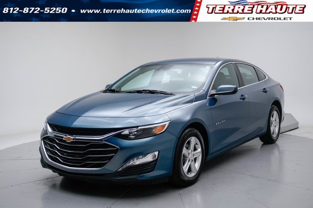 Lakeshore Blue Metallic 2024 Chevrolet Malibu Sedan Front-Wheel Drive Continuously Variable Transmission