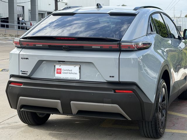 View vehicle photo 7