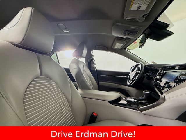 Used 2020 Toyota Camry Hybrid Sedan