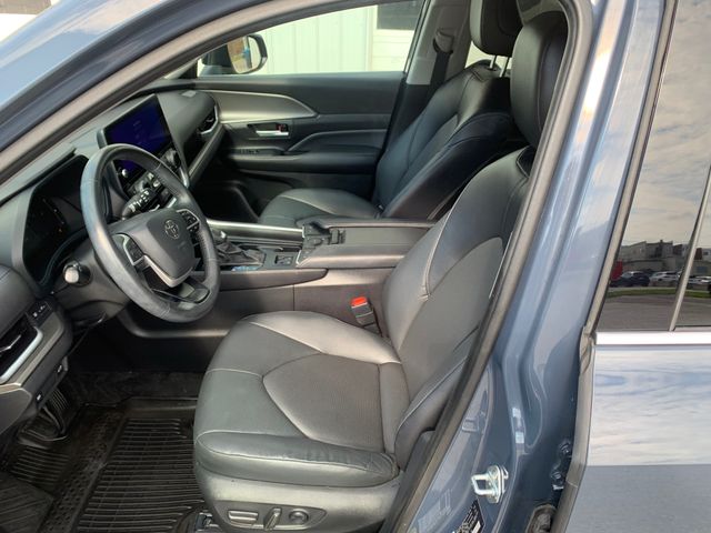 Used 2024 Toyota Grand Highlander SUV