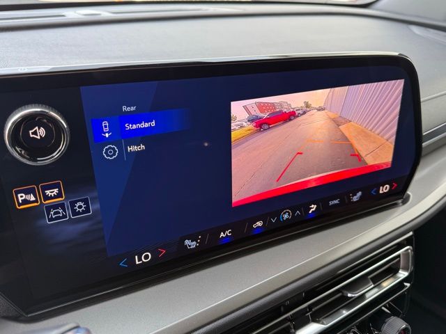 new 2026 Chevrolet Traverse car, priced at $46,575