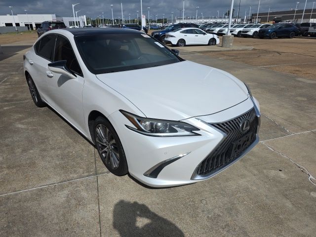 Used 2020 Lexus ES Sedan
