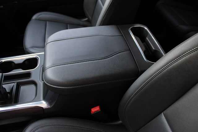 Used 2024 Gray GMC SLT image 18