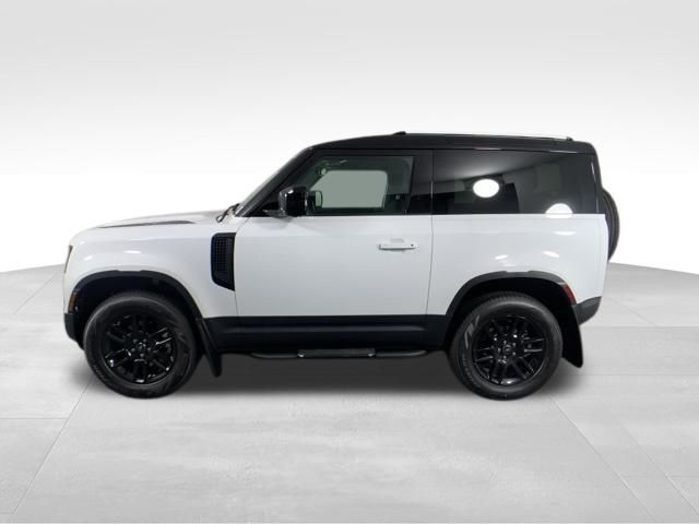 2025 Land Rover Defender 90 S 4