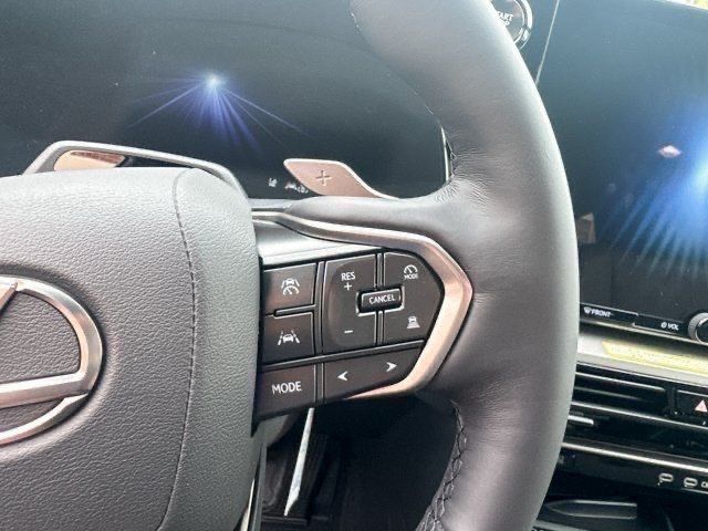2025 Lexus TX 500h F SPORT Performance Premium photo 17