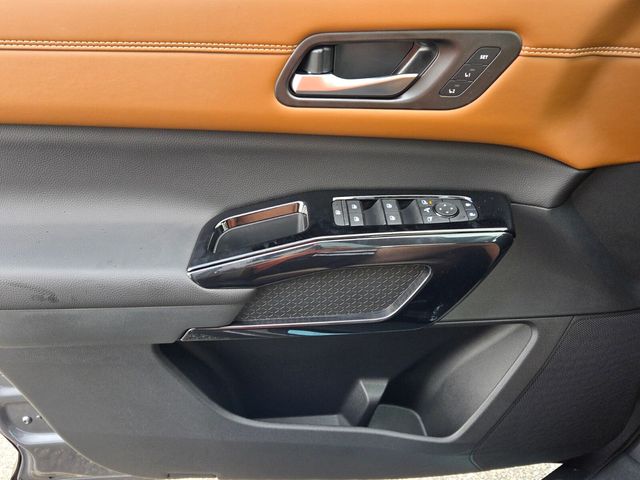 New 2026 Gray Nissan Platinum image 28