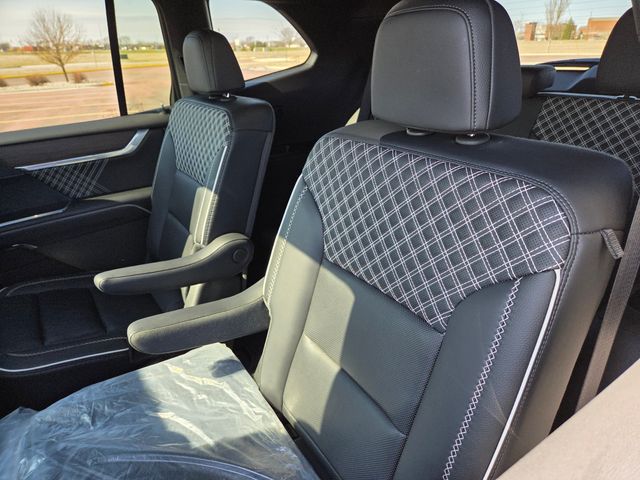 2025 GMC Acadia AWD Denali