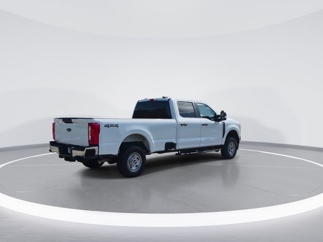 Used 2024 White Ford XL image 8