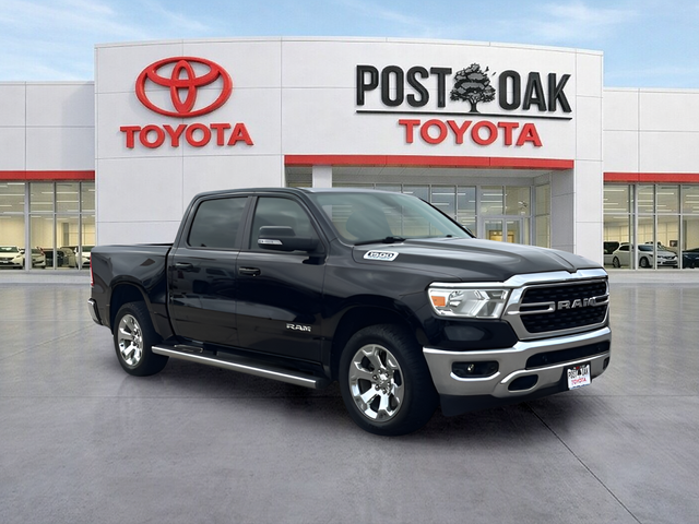 Diamond Black Crystal Pearlcoat 2022 RAM 1500 Big Horn Crew Cab 4WD Pickup Truck Four-Wheel Drive 8-Speed Automatic