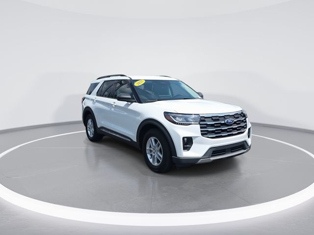 Used 2025 White Ford Active image 6