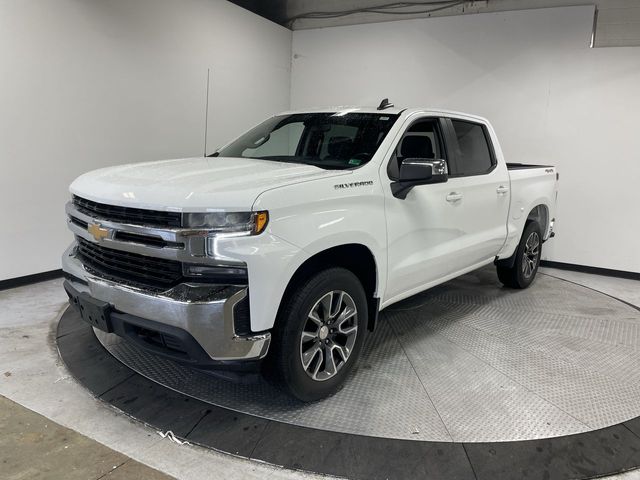 Summit White 2022 Chevrolet Silverado 1500 LT Crew Cab 4WD Pickup Truck Four-Wheel Drive 8-Speed Automatic
