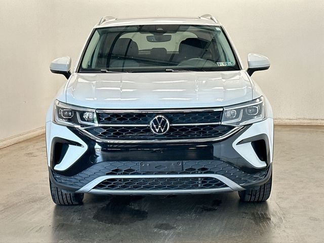 2023 Volkswagen Taos 1.5T SEL White at Bob Ruth Ford