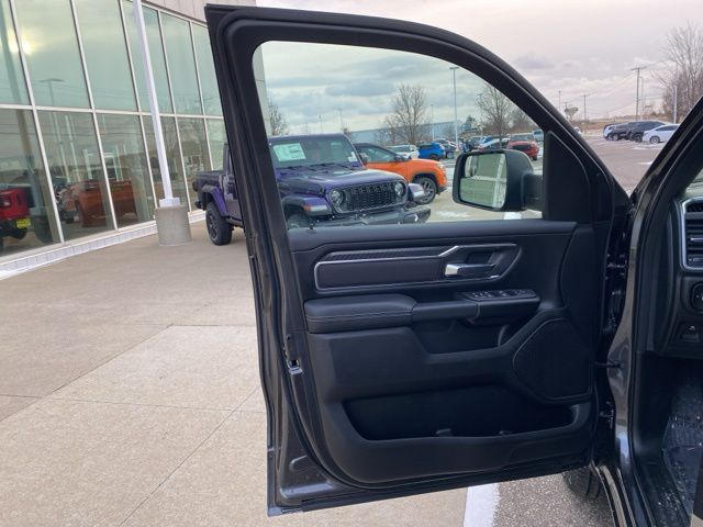 2026 Ram 1500 Big Horn/Lone Star - Granite Crystal Metallic Clearcoat exterior view 9