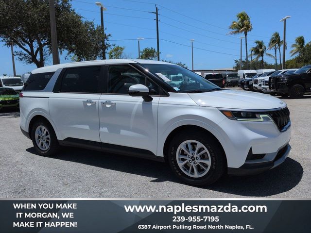 2023 Kia Carnival LX Seat Package