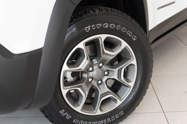 Used 2022 Jeep Cherokee SUV