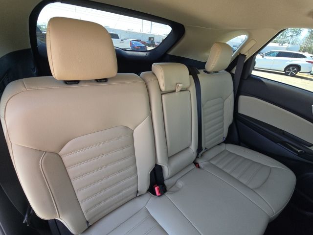 2024 Ford Edge SEL:B02210