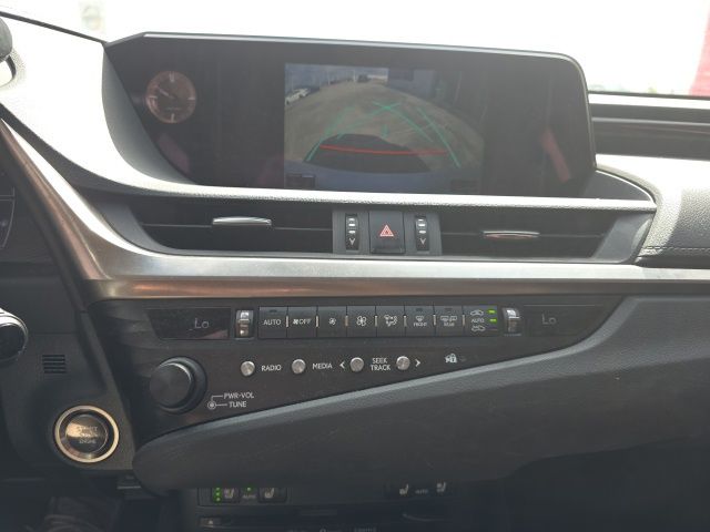 Used 2020 Lexus ES Sedan