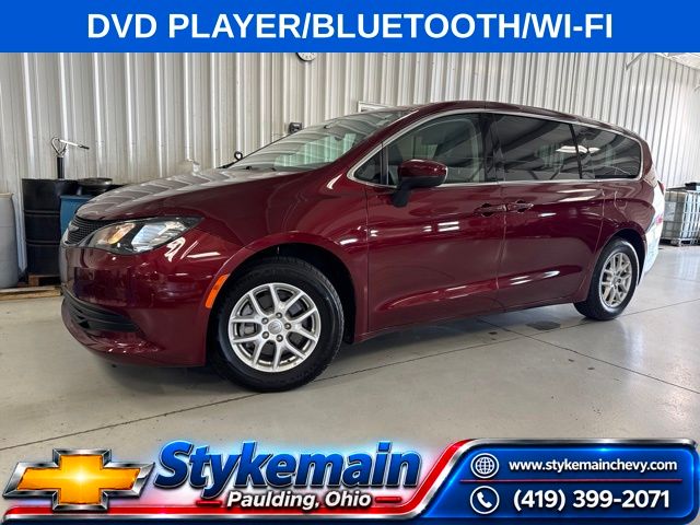 Velvet Red Pearlcoat 2017 Chrysler Pacifica Minivan Front-Wheel Drive 9-Speed Automatic