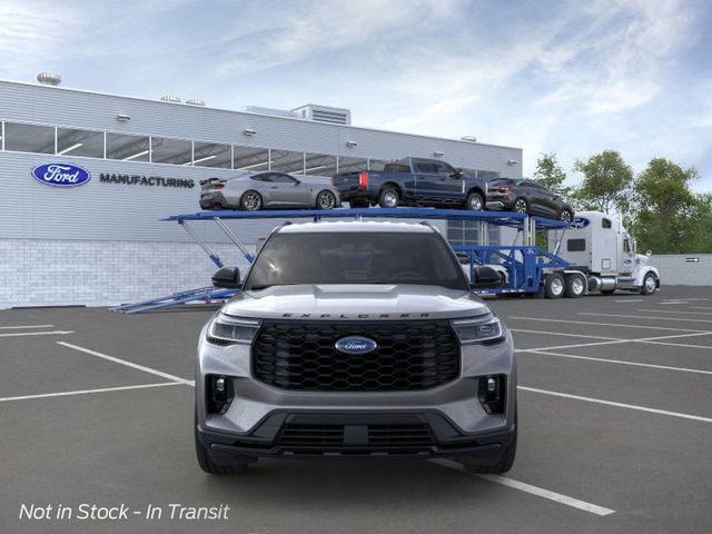 2025 Ford Explorer ST-Line 7