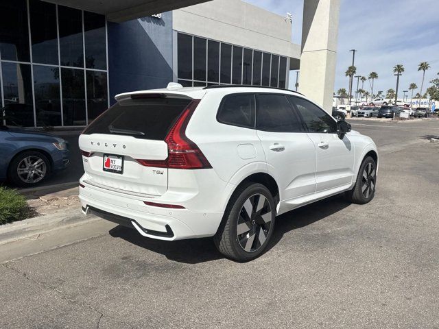 2025 Volvo XC60 Plug-In Hybrid T8 Plus photo