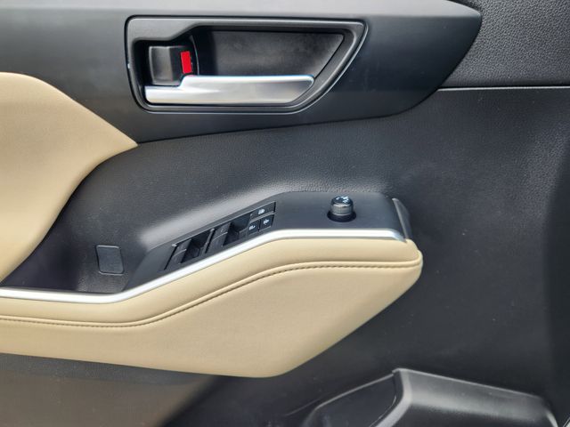 2023 Toyota Highlander XLE Beige at Don McGill Toyota
