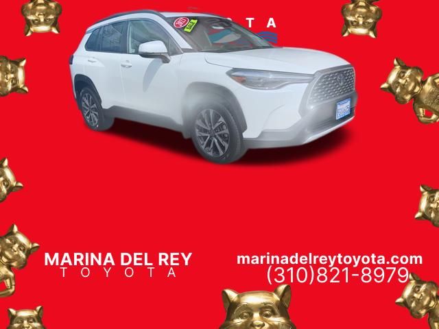 2023 Toyota Corolla Cross XLE FWD's photo