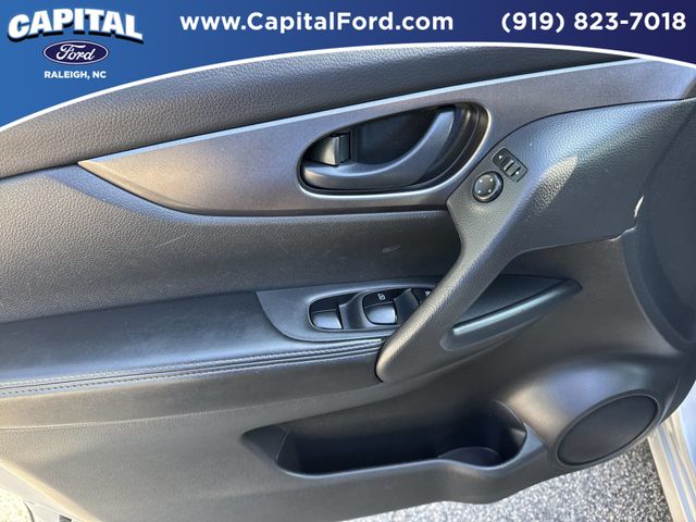 Used 2019 Silver Nissan S image 20