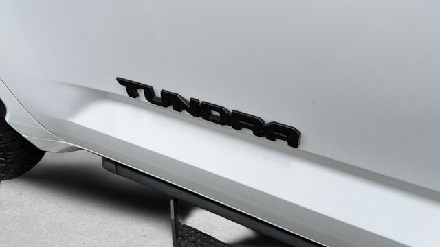 Used 2022 White Toyota SR5 image 37