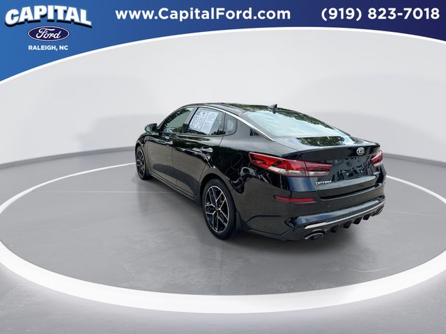 Used 2020 Black Kia SE image 6