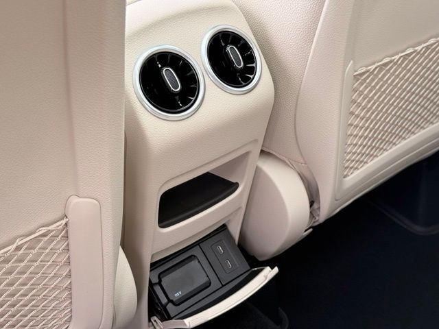 New 2026 White Mercedes-Benz GLA 250 image 19