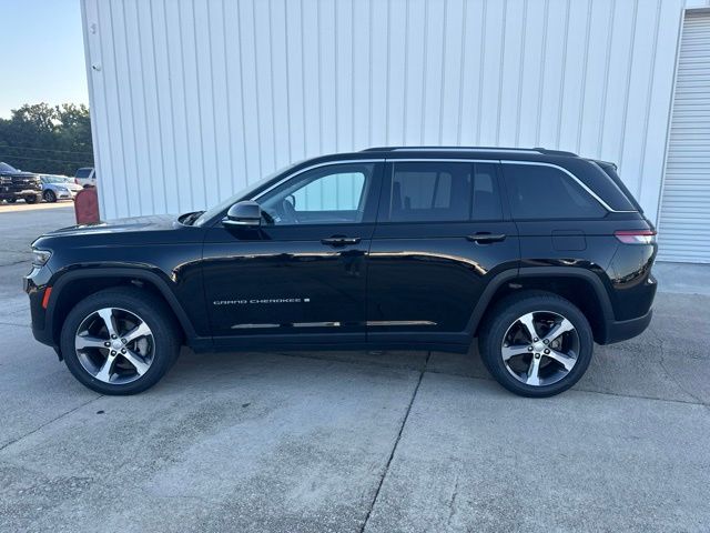 2023 Jeep Grand Cherokee Limited:45393C