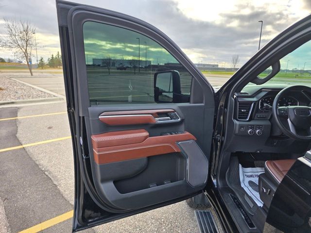 2024 GMC Sierra 3500HD Denali Ultimate