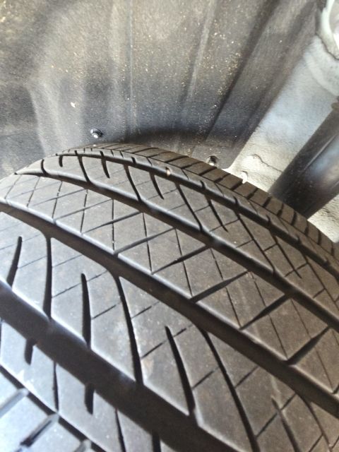 2025 Toyota Camry SE:B02318