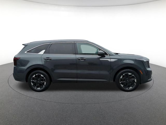 used 2024 Kia Sorento car, priced at $25,980