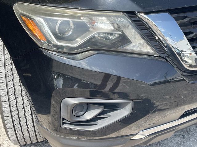 Used 2020 Black Nissan S image 7
