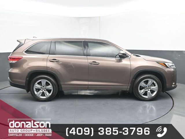 used 2019 Toyota Highlander car, priced at $24,292