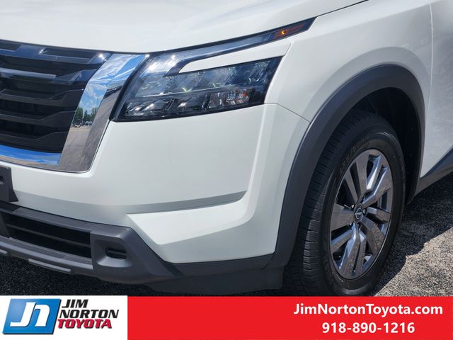 Used 2025 Nissan Pathfinder SUV