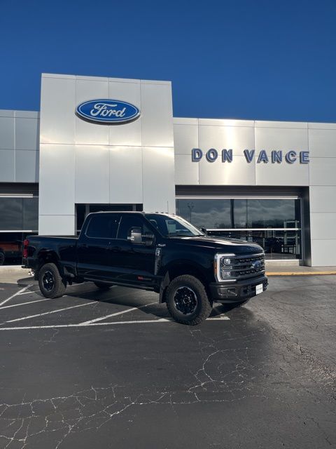 2025 Ford F-350 Super Duty King Ranch Crew Cab 4WD