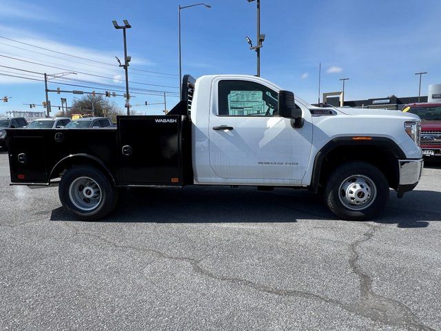 2023 GMC Sierra 3500HD Pro 2