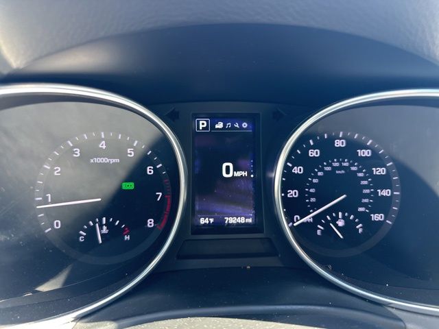 Used 2018 White Hyundai 2.4 Base image 43