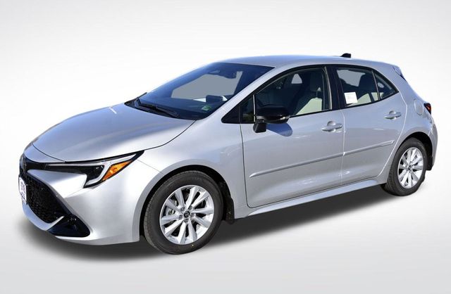 2026 Toyota Corolla Hatchback SE's photo