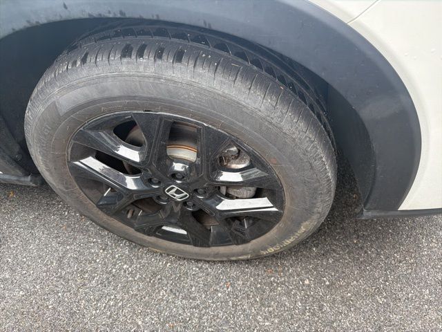 used 2025 Honda HR-V car, priced at $29,995